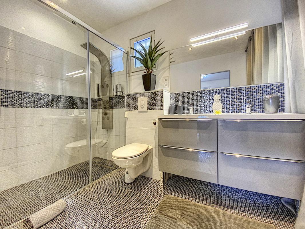 Location Villa La Savanne Saint Martin-salle de douche-12